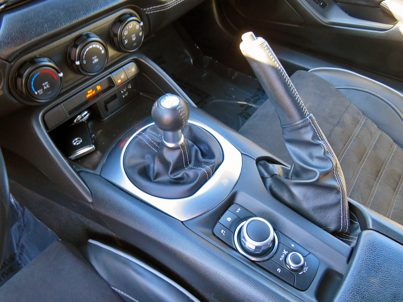 Mazda MX-5 Miata Club MT 2023