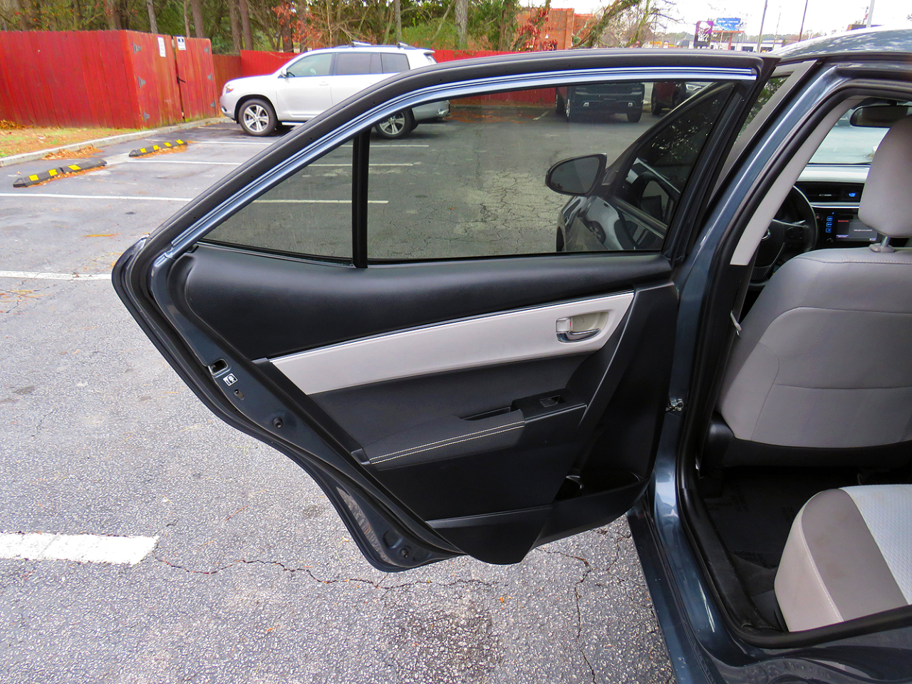 Toyota Corolla LE 2017