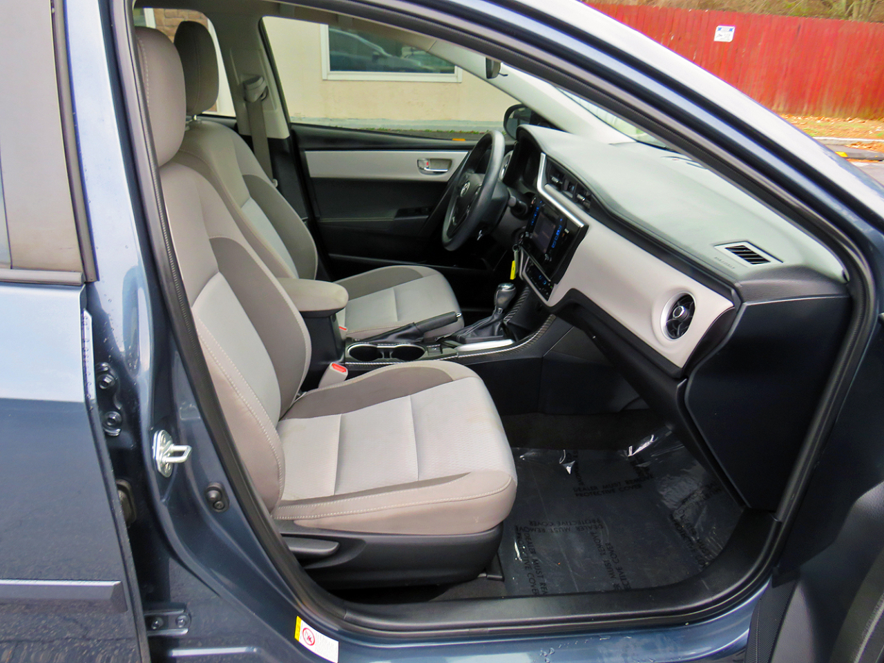 Toyota Corolla LE 2017