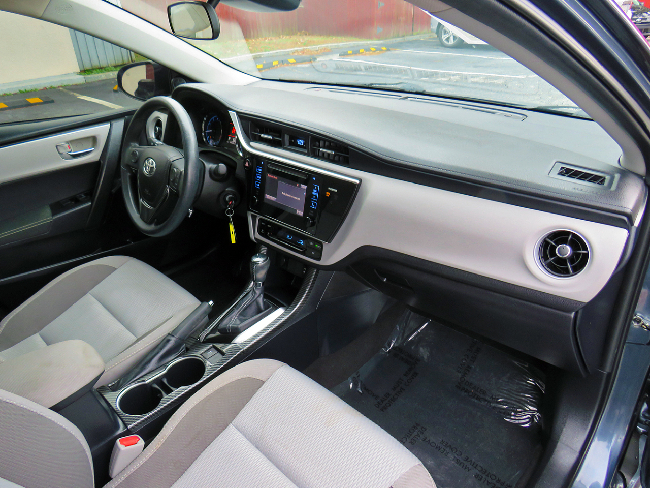 Toyota Corolla LE 2017