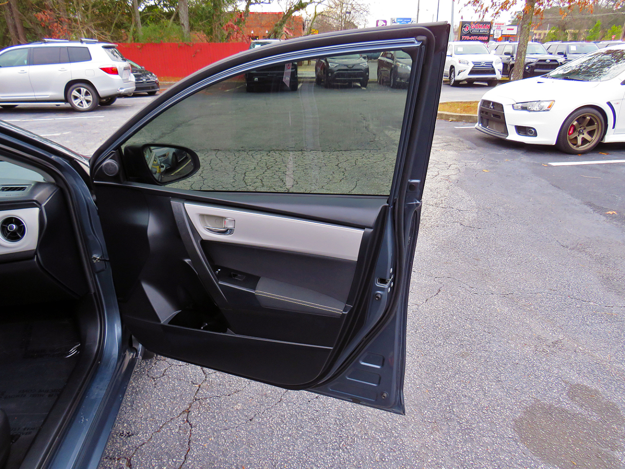 Toyota Corolla LE 2017