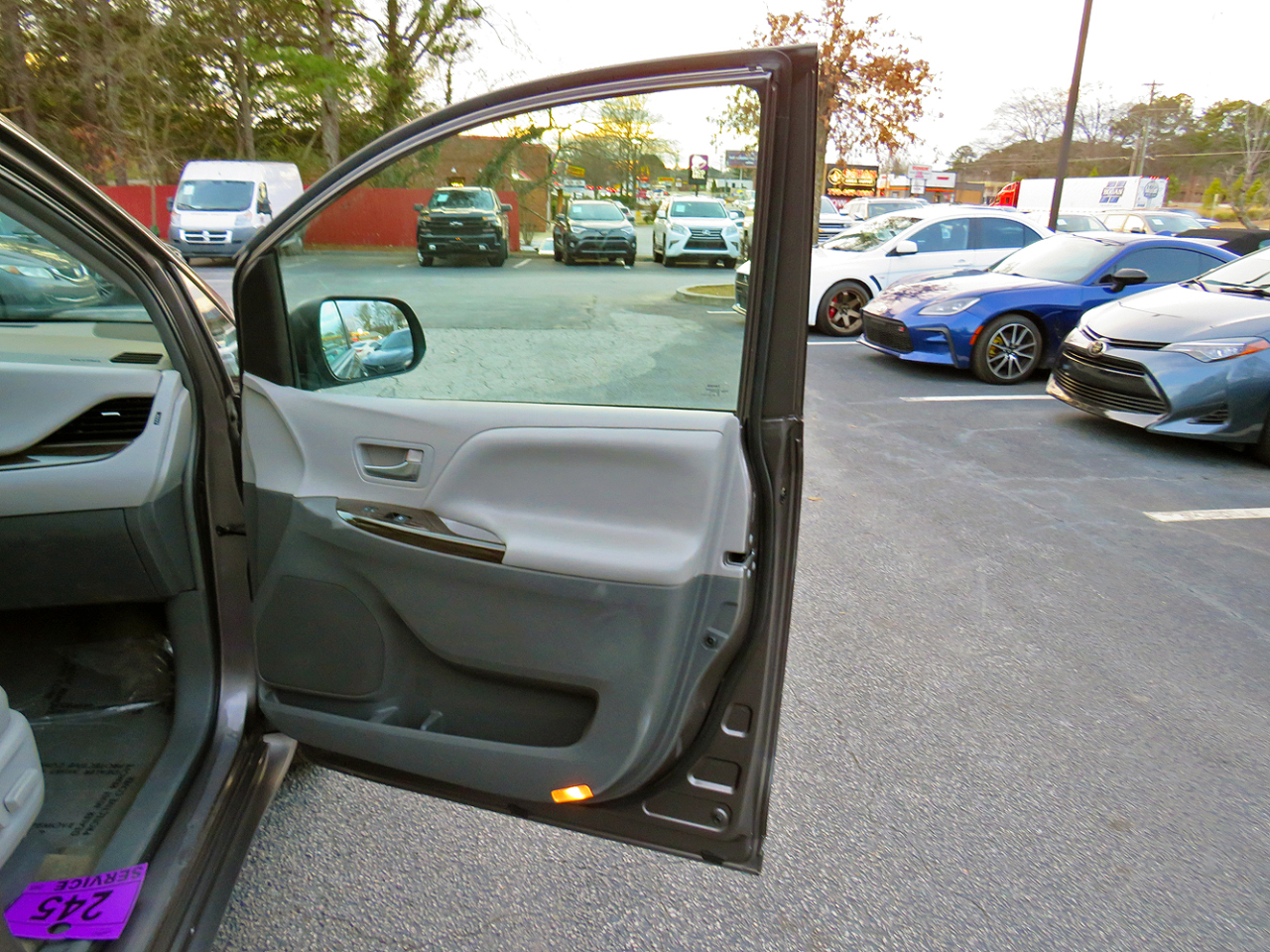 Toyota Sienna 5dr 8-Pass Van XLE Premium FWD (Natl) 2015