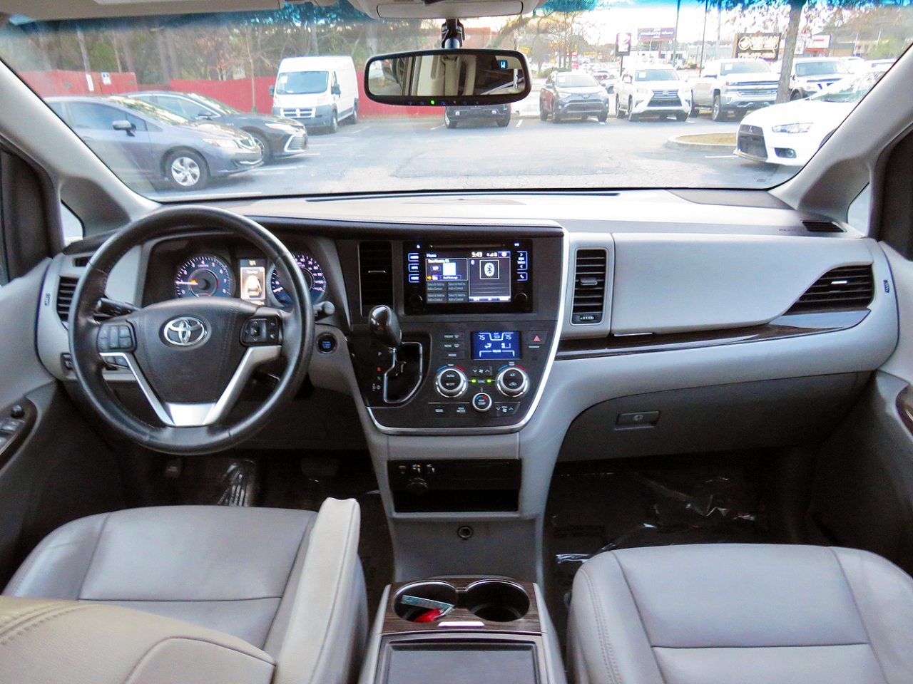 Toyota Sienna 5dr 8-Pass Van XLE Premium FWD (Natl) 2015