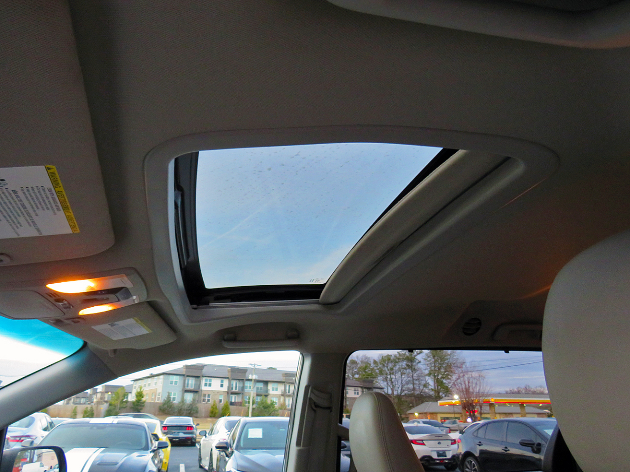 Toyota Sienna 5dr 8-Pass Van XLE Premium FWD (Natl) 2015