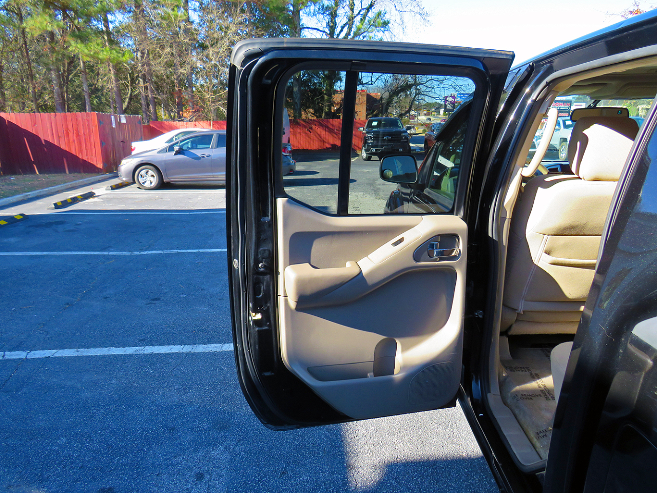 Nissan Frontier Crew Cab 4x2 SV V6 Auto 2018