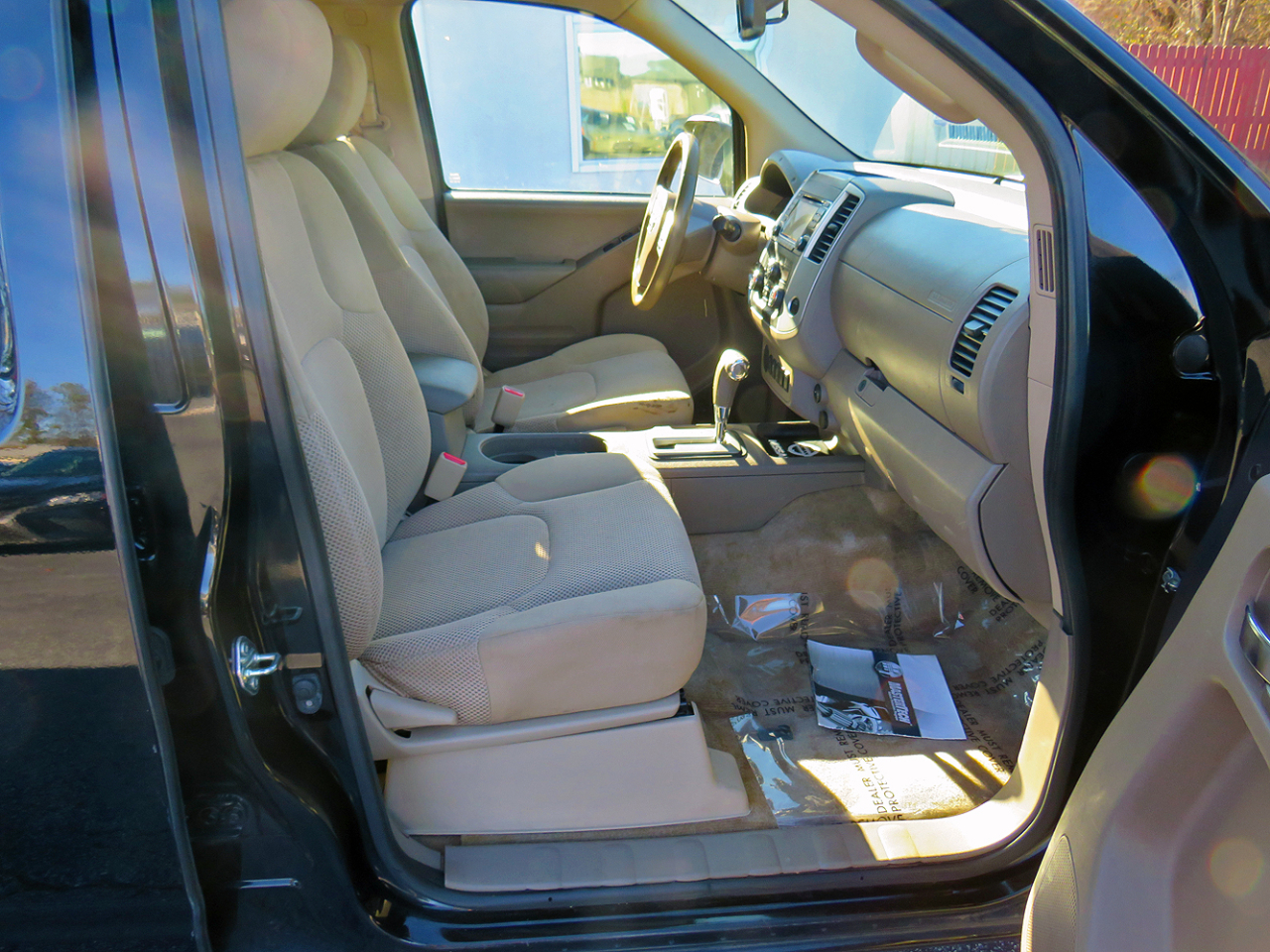 Nissan Frontier Crew Cab 4x2 SV V6 Auto 2018