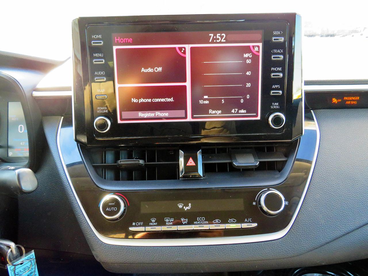 Toyota Corolla LE CVT (Natl) 2020