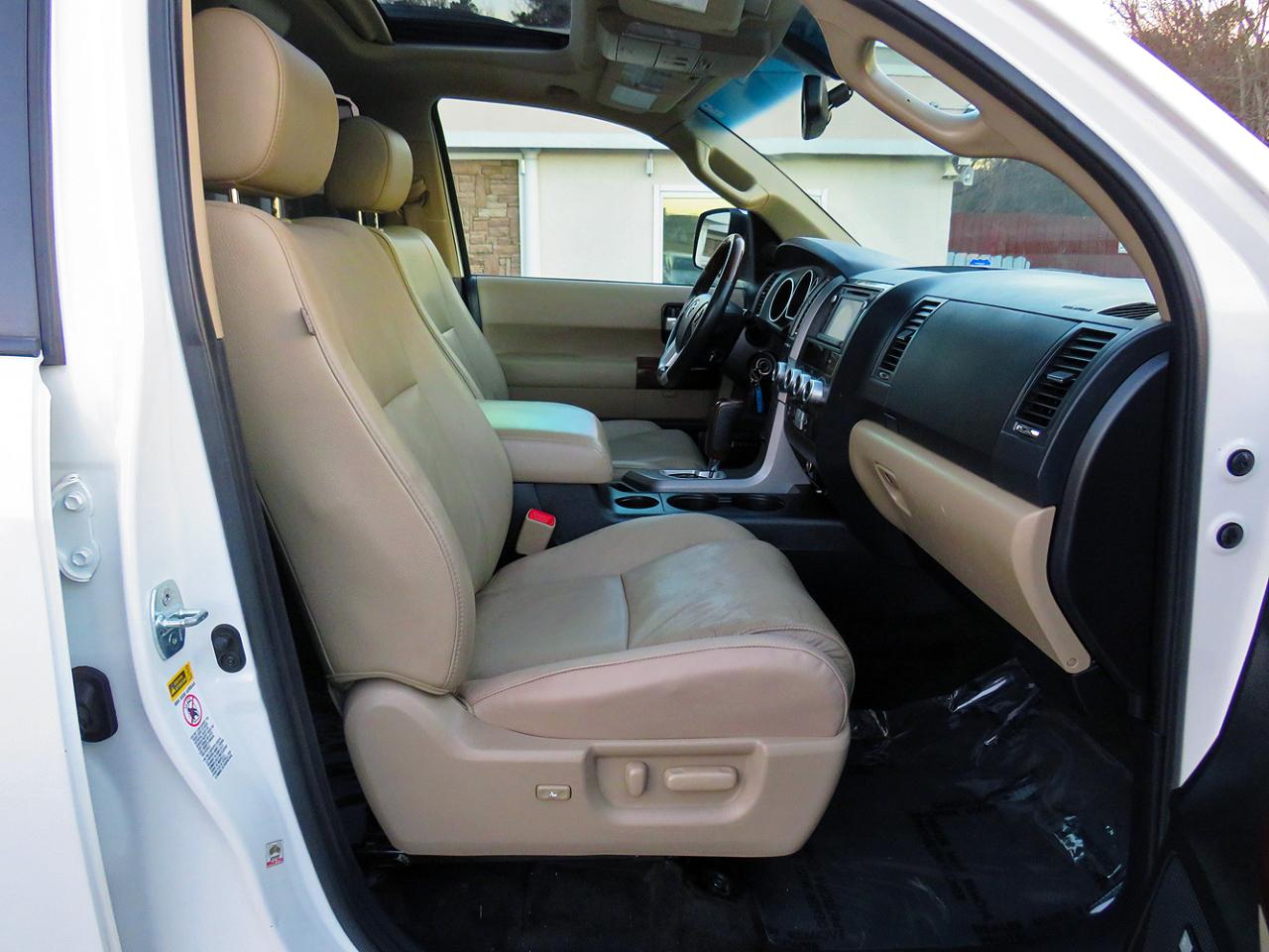 Toyota Sequoia 4WD 5.7L FFV Platinum (Natl) 2014