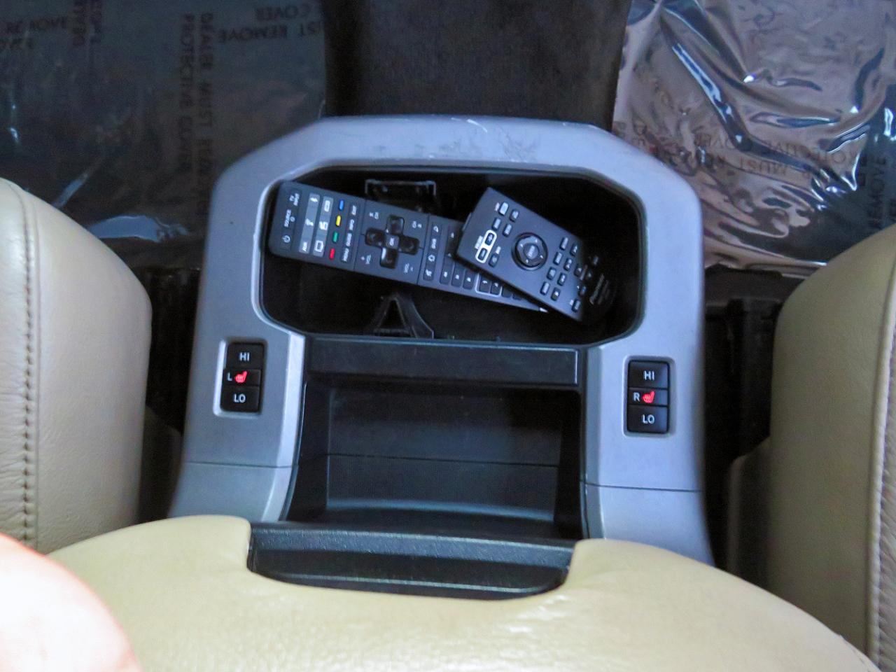 Toyota Sequoia 4WD 5.7L FFV Platinum (Natl) 2014