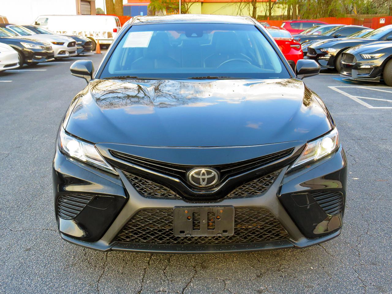 Toyota Camry SE 2018