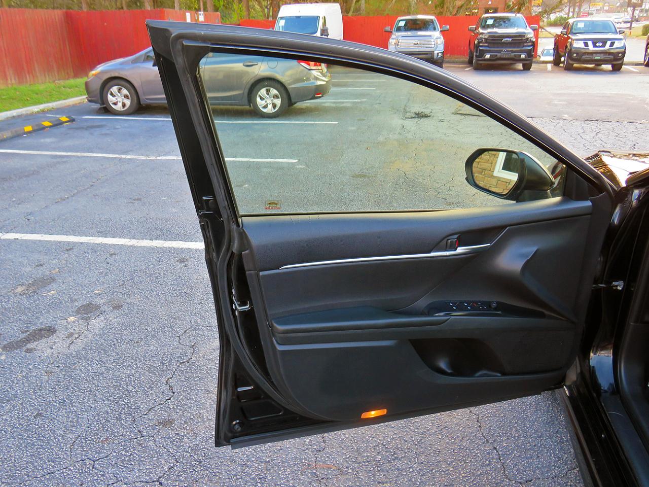 Toyota Camry SE 2018