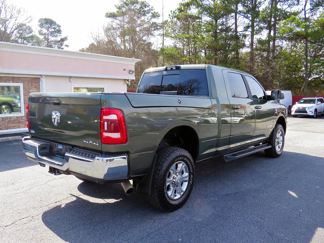 RAM 2500 Big Horn 4x4 Mega Cab 6'4" Box 2021