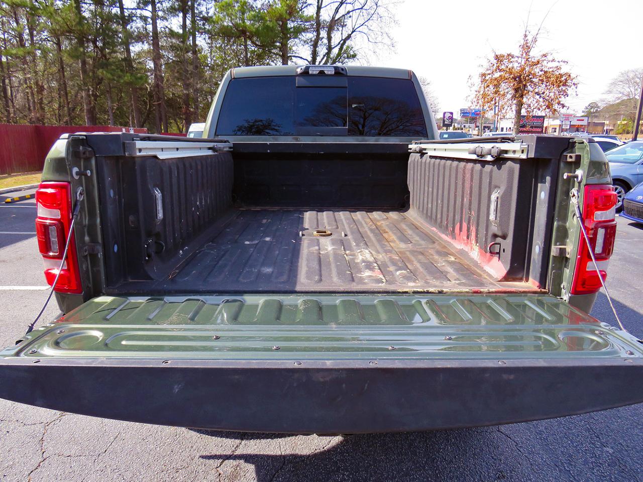 RAM 2500 Big Horn 4x4 Mega Cab 6'4" Box 2021