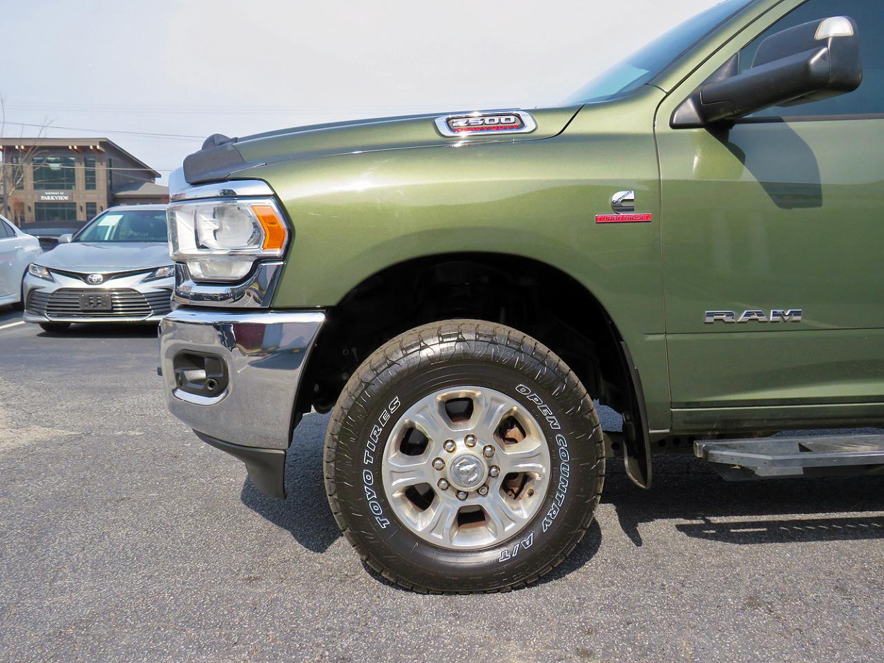 RAM 2500 Big Horn 4x4 Mega Cab 6'4" Box 2021