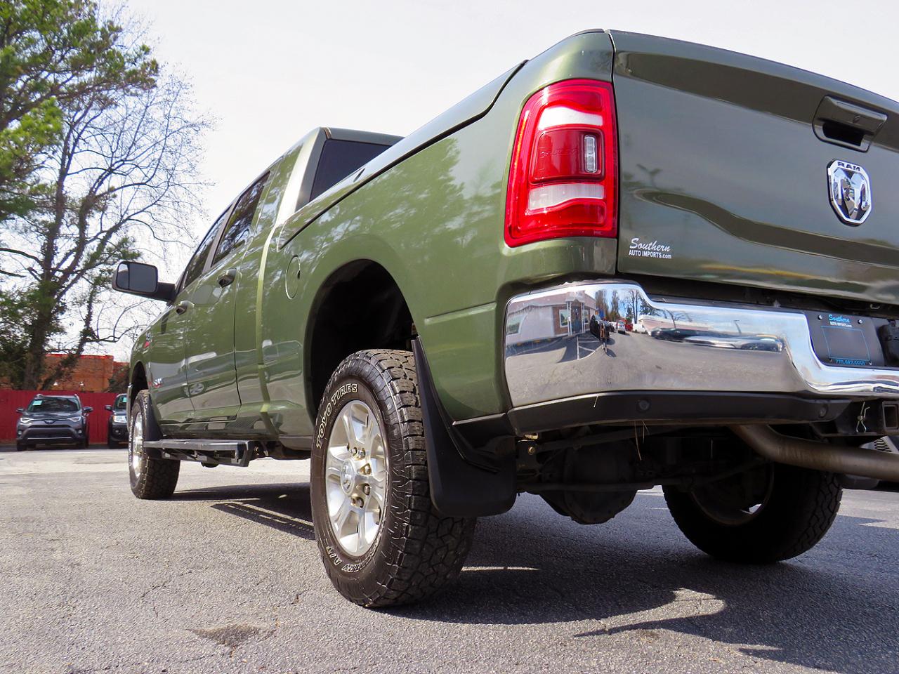 RAM 2500 Big Horn 4x4 Mega Cab 6'4" Box 2021