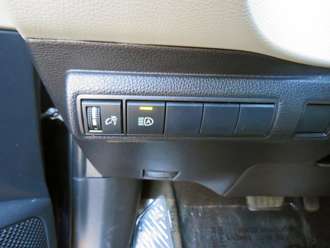 Toyota Corolla LE CVT (Natl) 2021