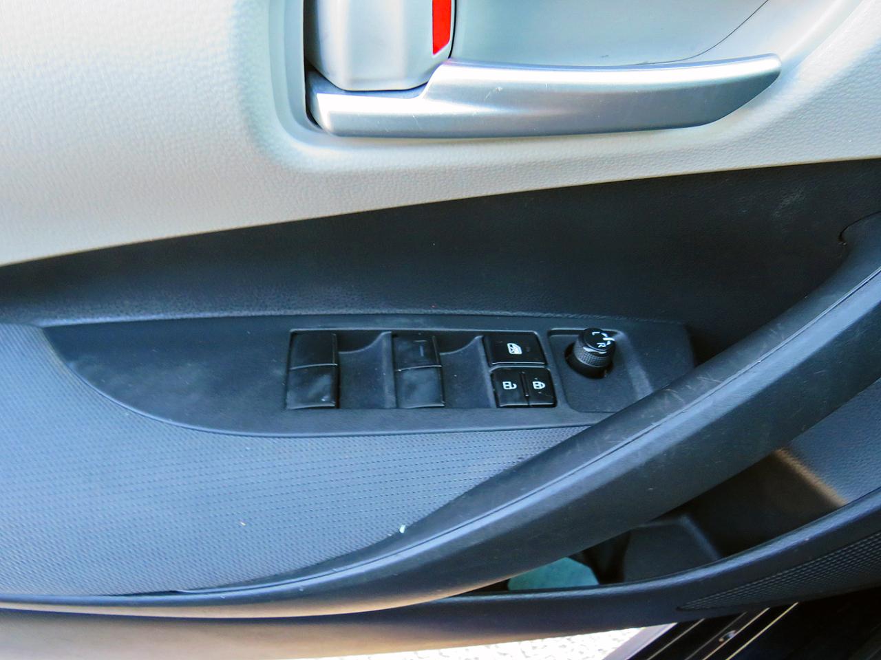 Toyota Corolla LE CVT (Natl) 2021