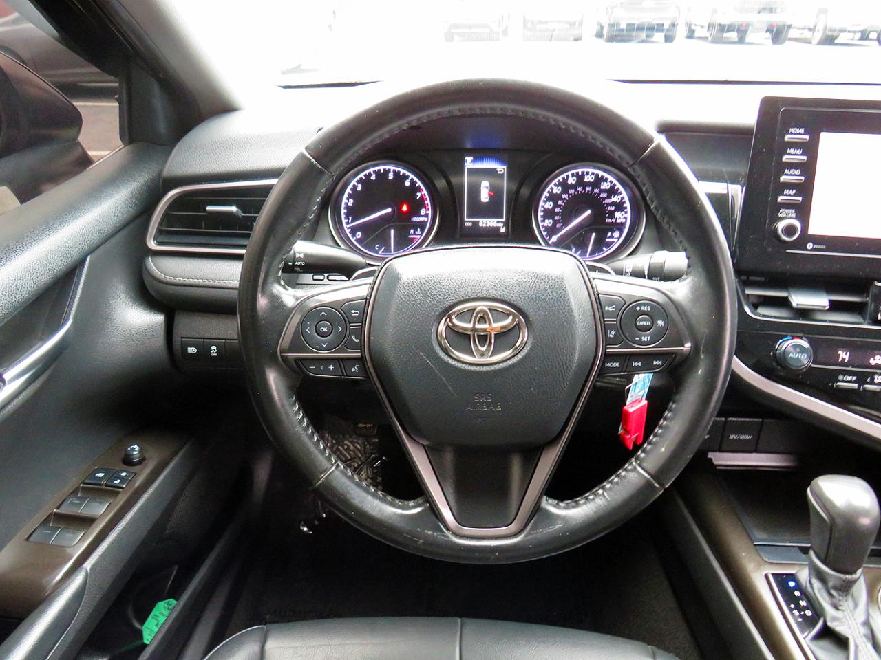 Toyota Camry SE Auto (Natl) 2021