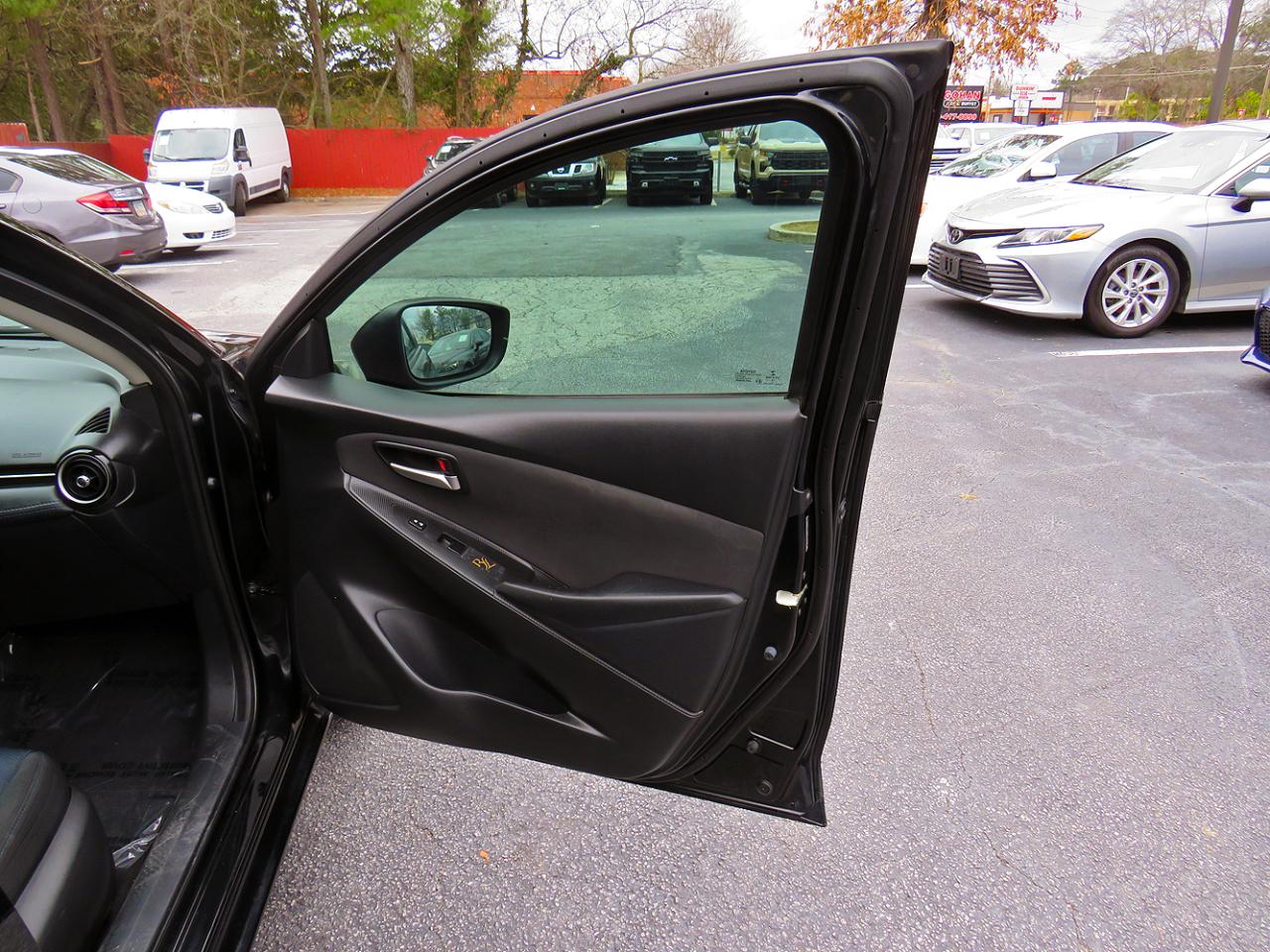 Toyota Yaris Sedan LE Auto (Natl) 2019