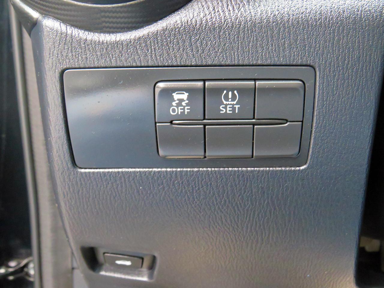 Toyota Yaris Sedan LE Auto (Natl) 2019