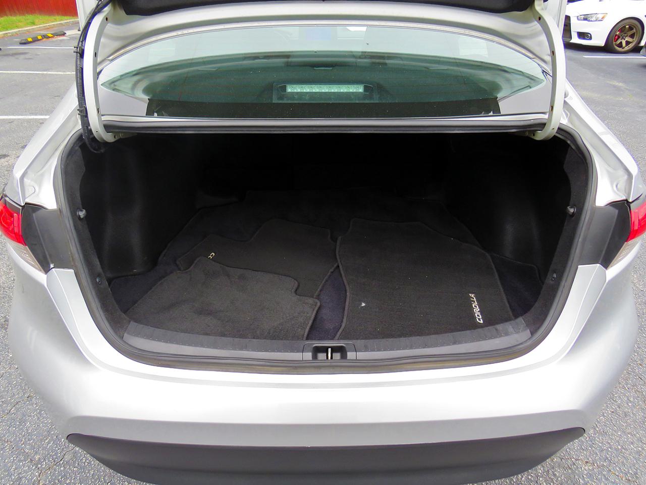 Toyota Corolla LE CVT (Natl) 2023