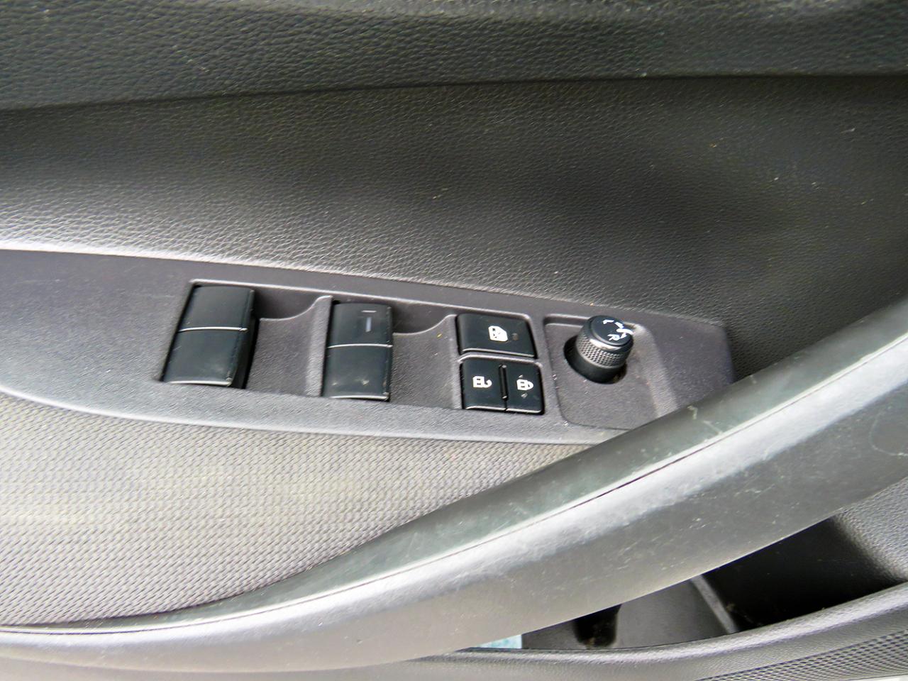 Toyota Corolla LE CVT (Natl) 2023