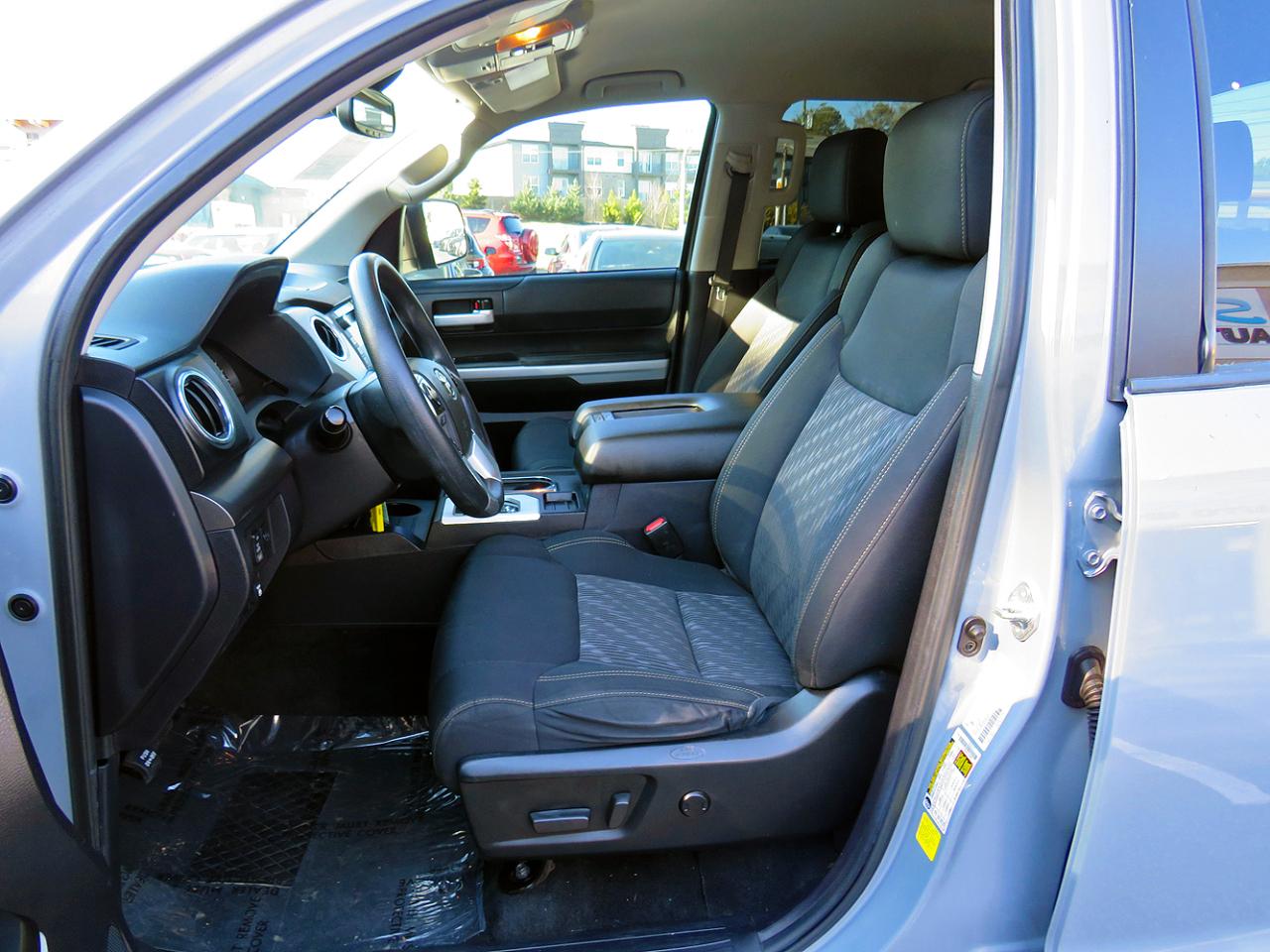 Toyota Tundra 4WD SR5 CrewMax 5.5' Bed 5.7L (Natl) 2021