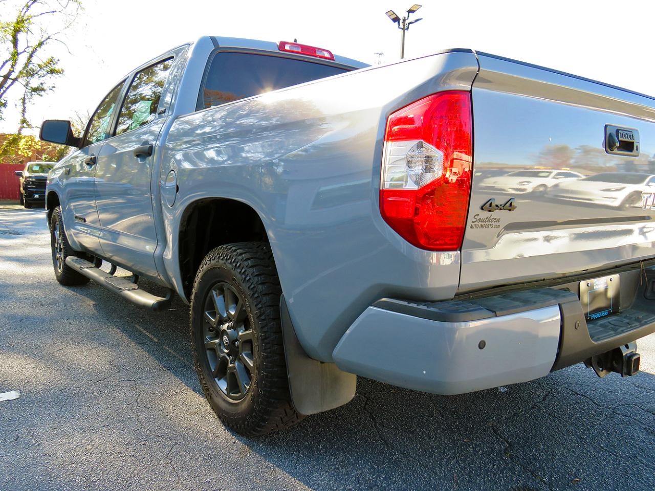 Toyota Tundra 4WD SR5 CrewMax 5.5' Bed 5.7L (Natl) 2021