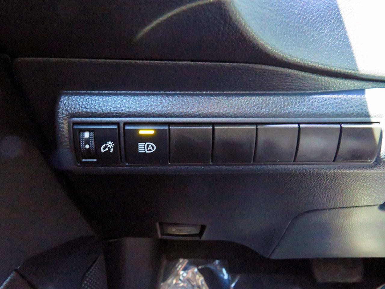 Toyota Corolla LE CVT (Natl) 2021