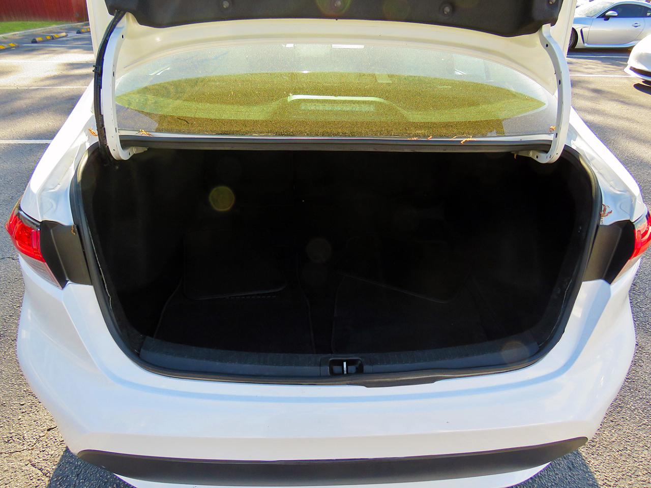 Toyota Corolla LE CVT (Natl) 2021