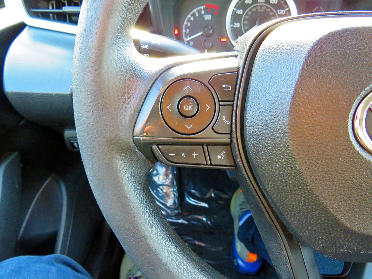 Toyota Corolla LE CVT (Natl) 2021