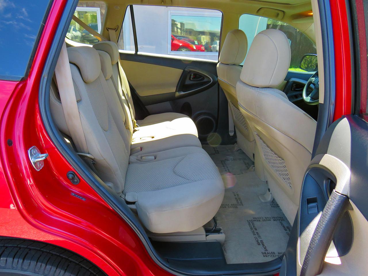 Toyota RAV4 4WD 4dr 4-cyl 4-Spd AT (Natl) 2011