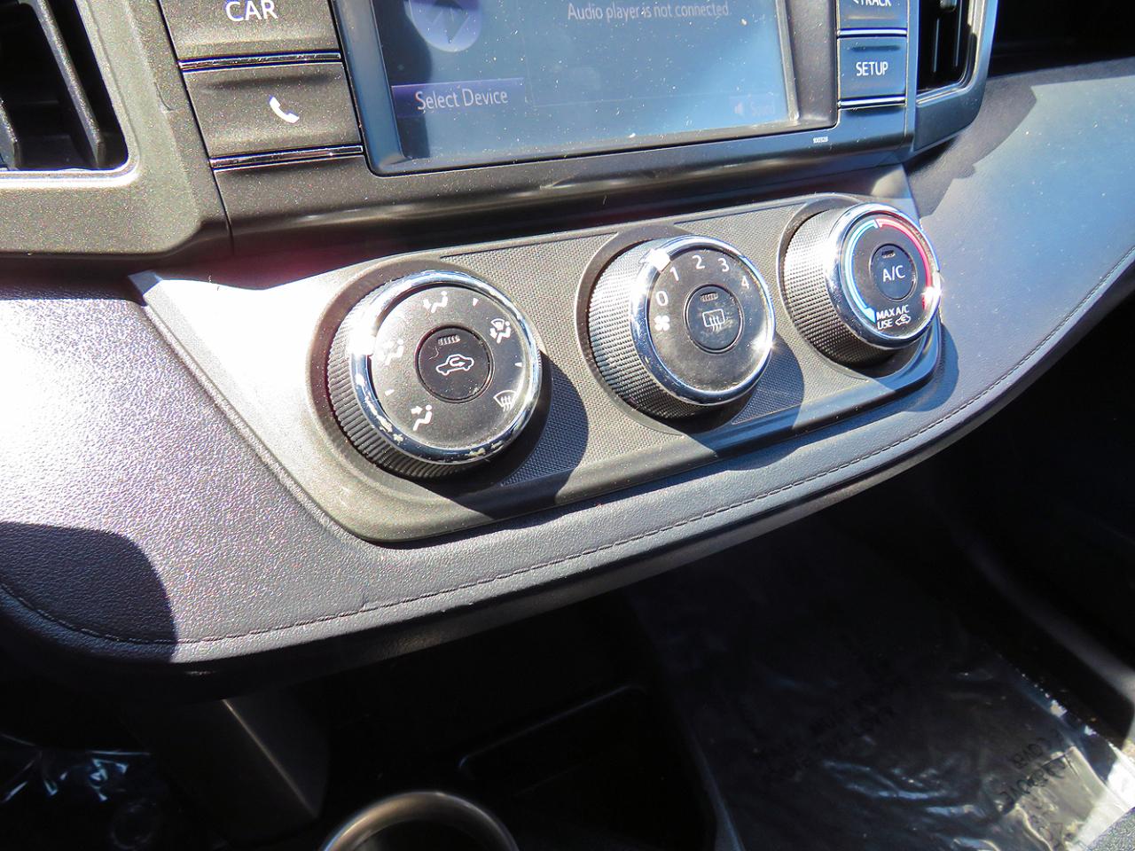 Toyota RAV4 AWD 4dr LE (Natl) 2015