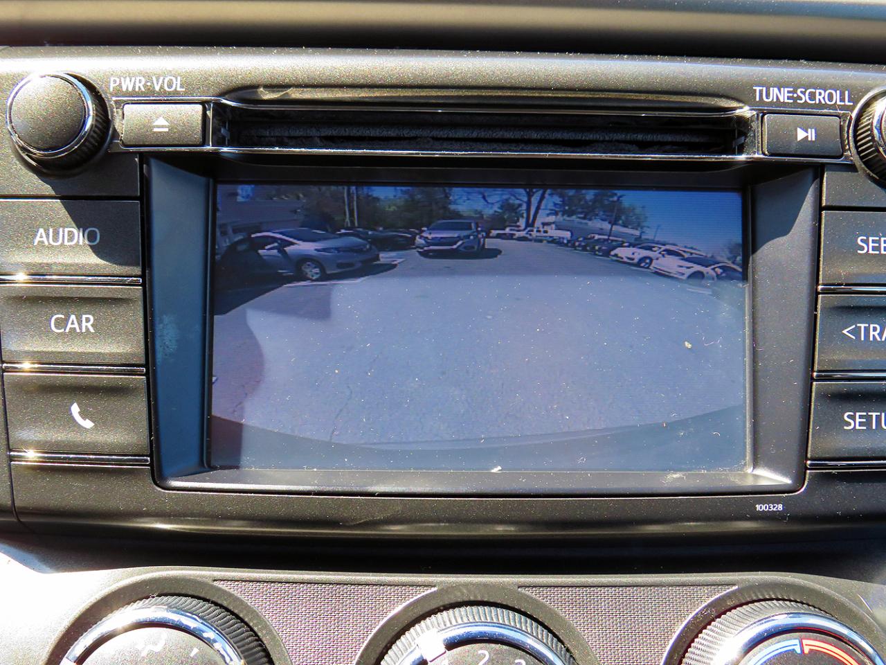 Toyota RAV4 AWD 4dr LE (Natl) 2015