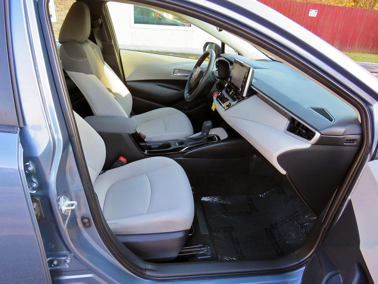 Toyota Corolla LE CVT (Natl) 2021