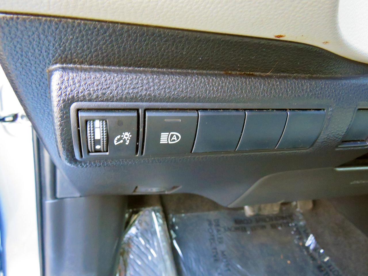 Toyota Corolla LE CVT (Natl) 2021