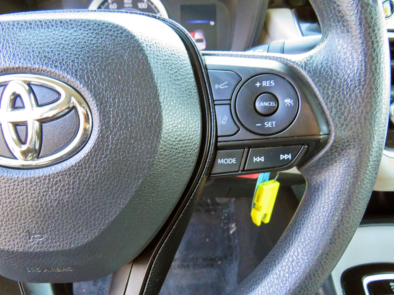 Toyota Corolla LE CVT (Natl) 2021