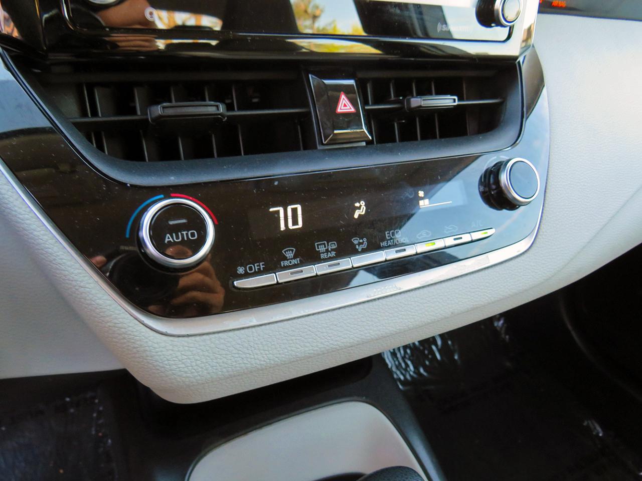 Toyota Corolla LE CVT (Natl) 2021