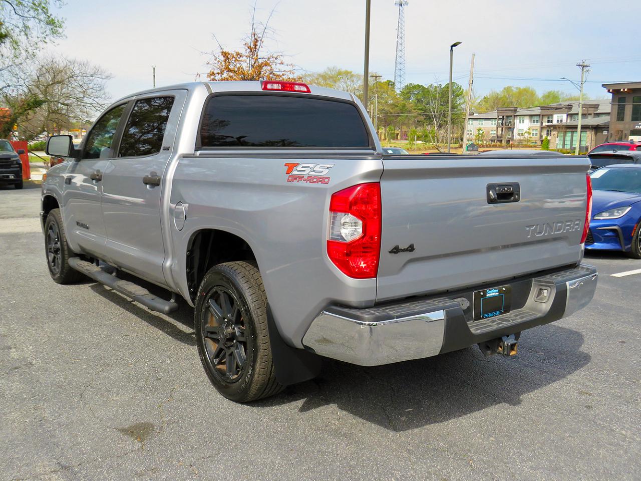 Toyota Tundra 4WD SR5 CrewMax 5.5' Bed 5.7L FFV (Natl) 2019