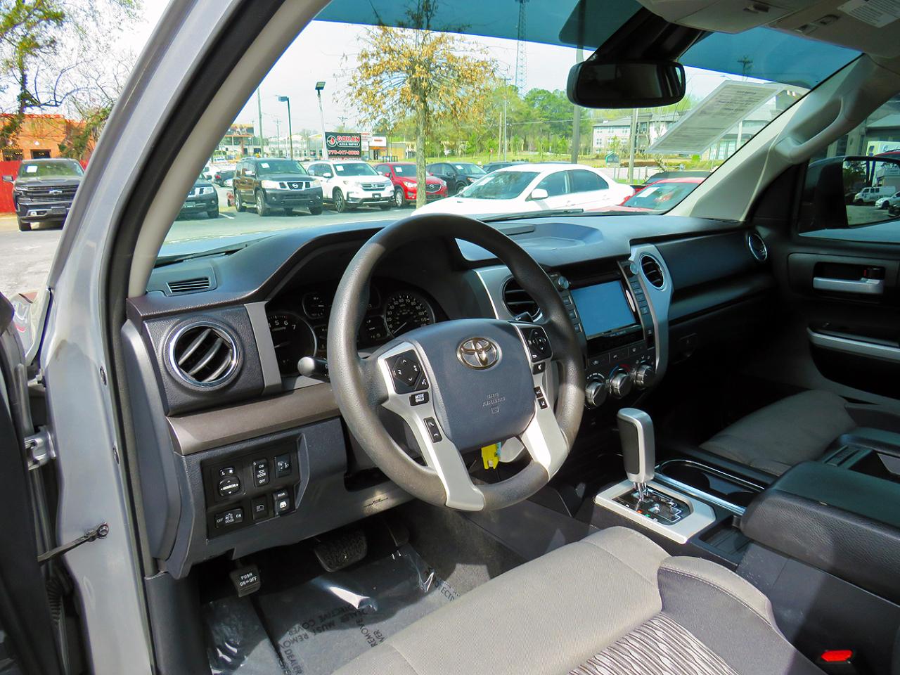 Toyota Tundra 4WD SR5 CrewMax 5.5' Bed 5.7L FFV (Natl) 2019