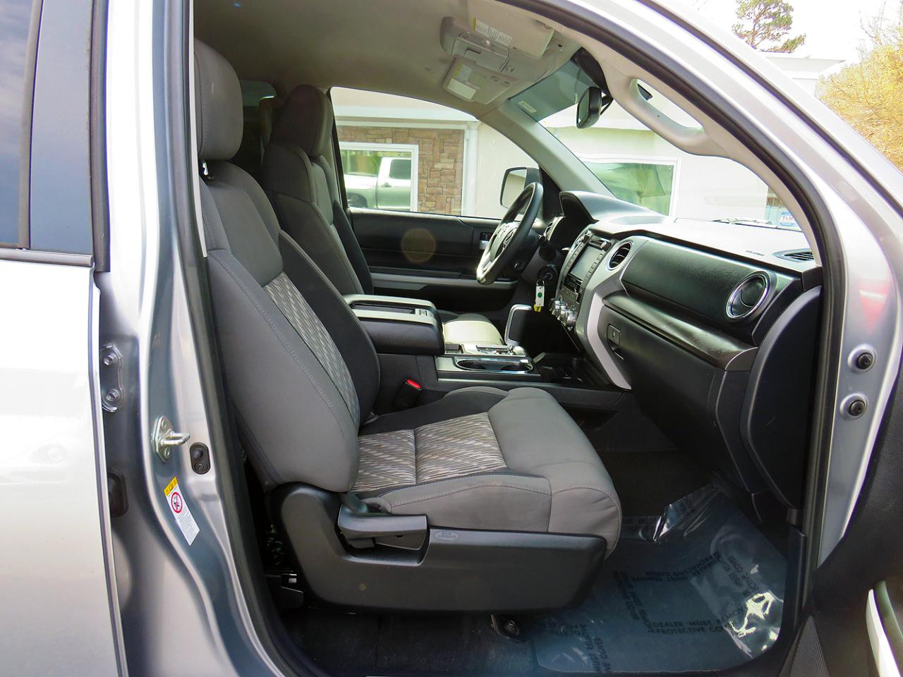 Toyota Tundra 4WD SR5 CrewMax 5.5' Bed 5.7L FFV (Natl) 2019