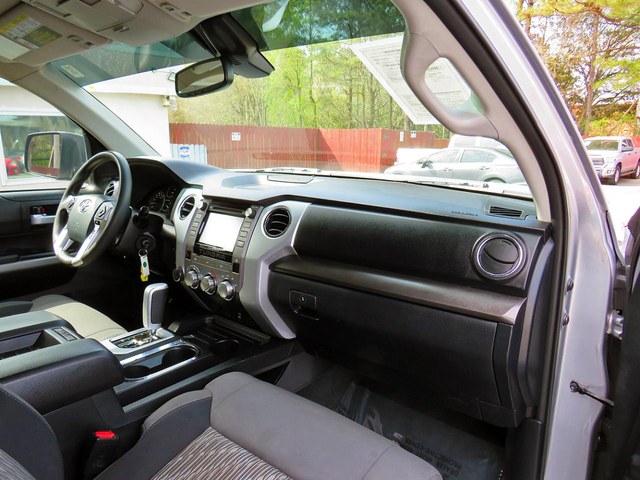 Toyota Tundra 4WD SR5 CrewMax 5.5' Bed 5.7L FFV (Natl) 2019