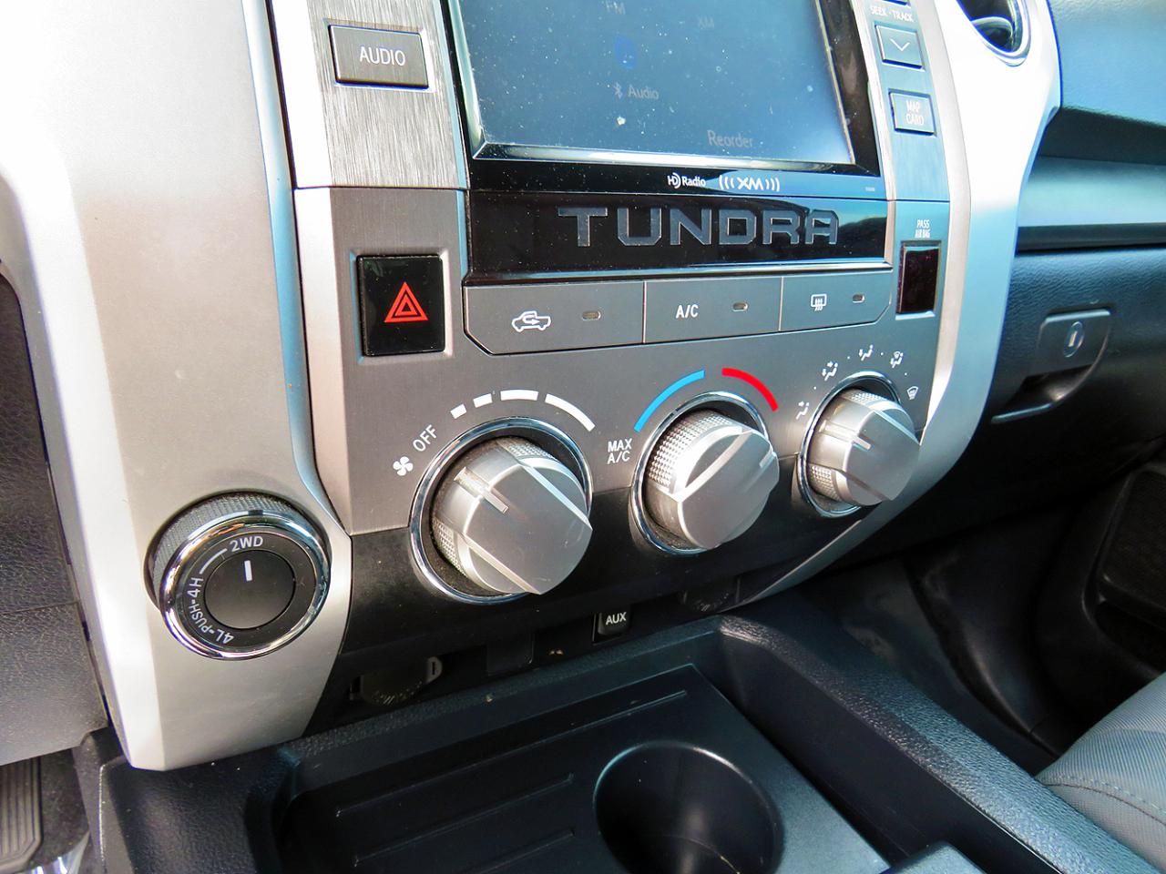 Toyota Tundra 4WD SR5 CrewMax 5.5' Bed 5.7L FFV (Natl) 2019