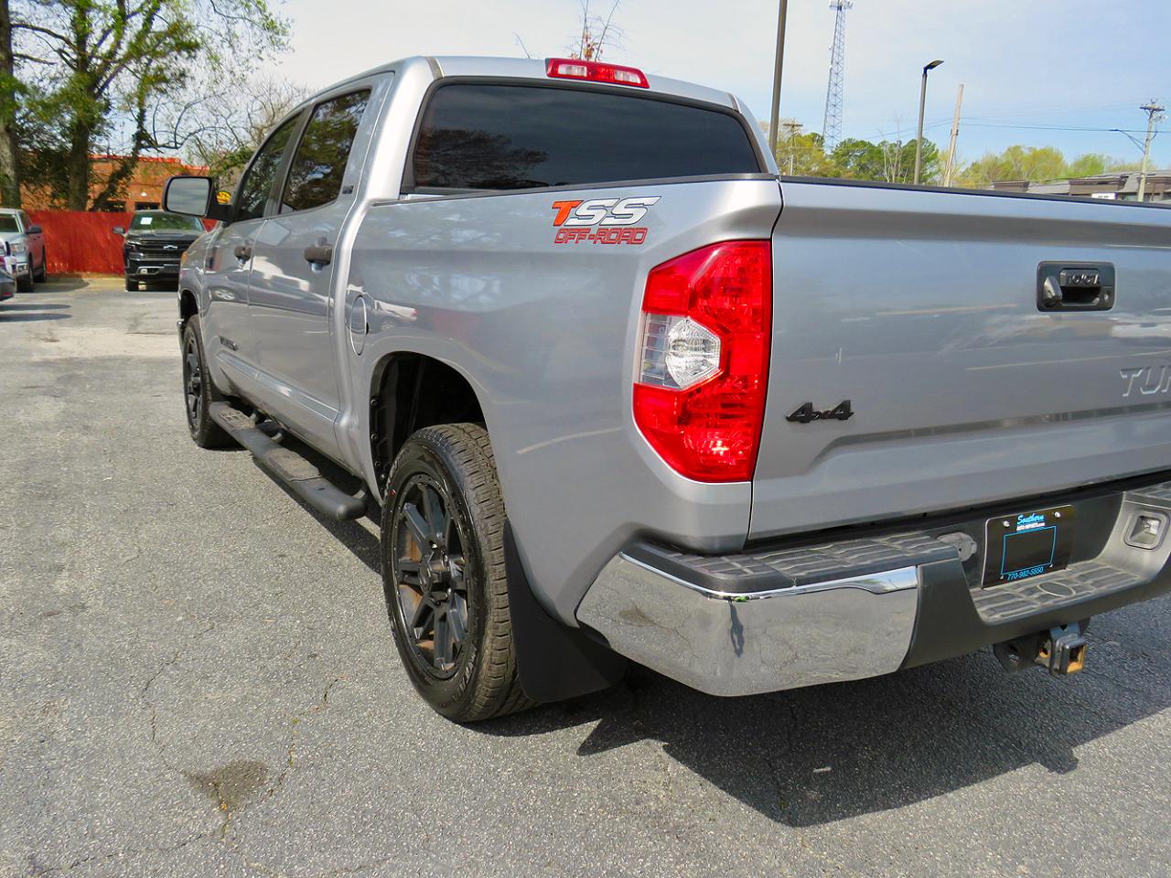 Toyota Tundra 4WD SR5 CrewMax 5.5' Bed 5.7L FFV (Natl) 2019