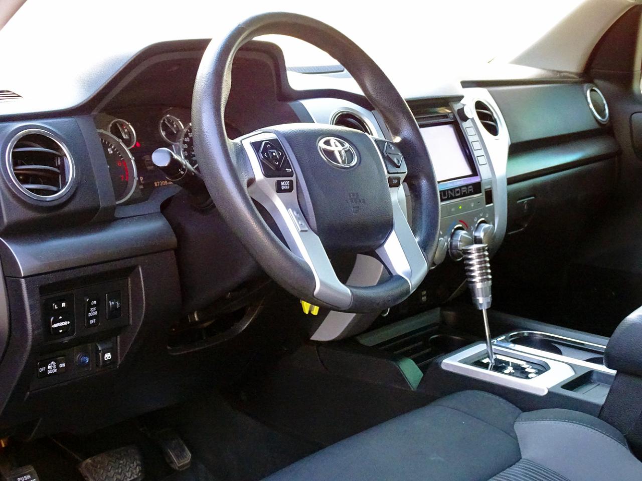 Toyota Tundra 4WD Truck CrewMax 5.7L FFV V8 6-Spd AT SR5 (Natl) 2014