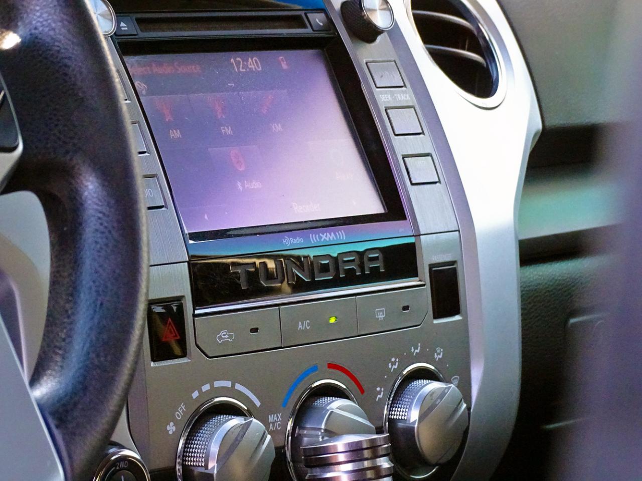 Toyota Tundra 4WD Truck CrewMax 5.7L FFV V8 6-Spd AT SR5 (Natl) 2014