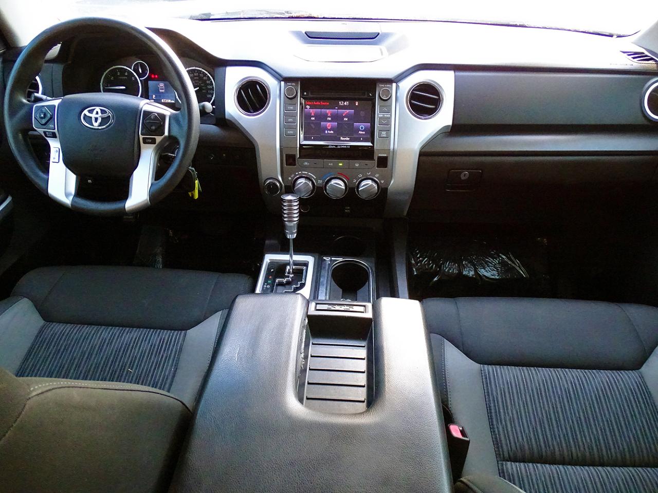 Toyota Tundra 4WD Truck CrewMax 5.7L FFV V8 6-Spd AT SR5 (Natl) 2014