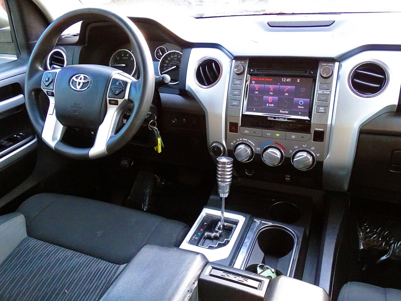 Toyota Tundra 4WD Truck CrewMax 5.7L FFV V8 6-Spd AT SR5 (Natl) 2014