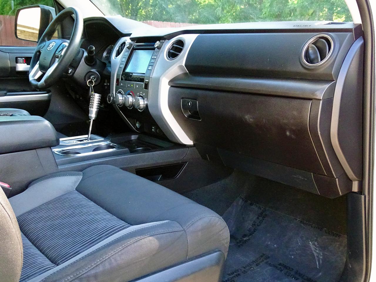 Toyota Tundra 4WD Truck CrewMax 5.7L FFV V8 6-Spd AT SR5 (Natl) 2014