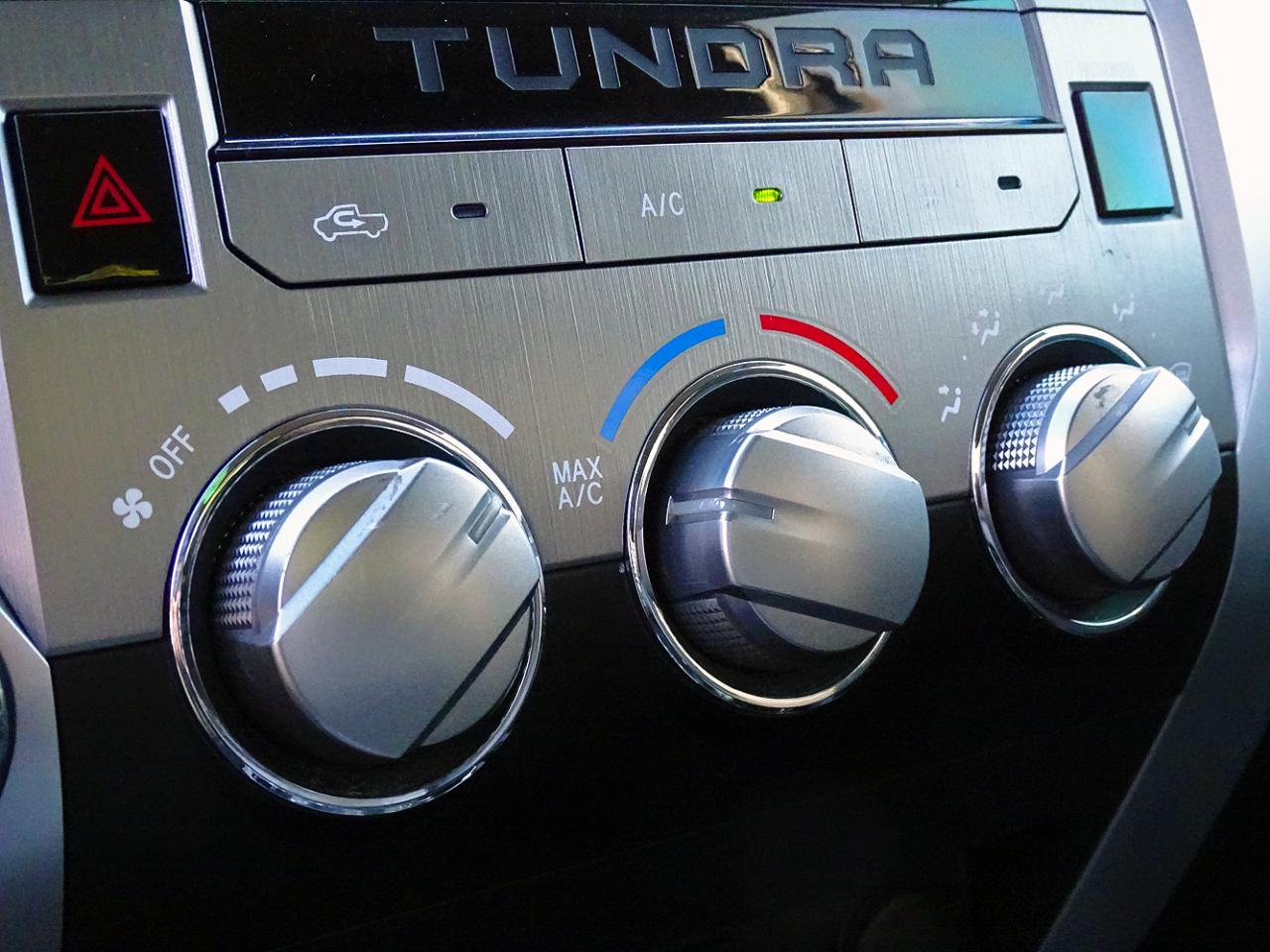 Toyota Tundra 4WD Truck CrewMax 5.7L FFV V8 6-Spd AT SR5 (Natl) 2014